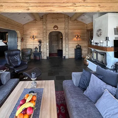 Cozy In With Wifi بيت للعطل *